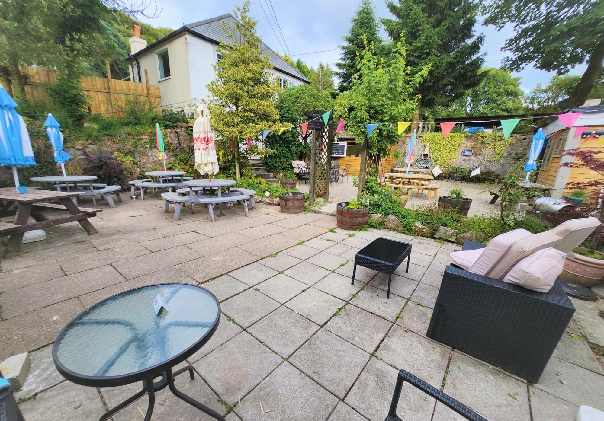 East Dart Inn เยลเวอร์ตัน ภายนอก รูปภาพ